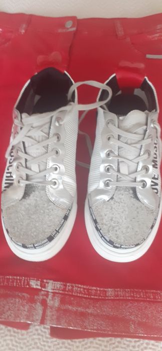 Ténis Moschino original/Saia