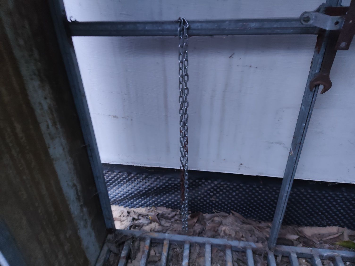 Klatka kontener szafka na butle gazowe 4x 33kg do instalacji Propan