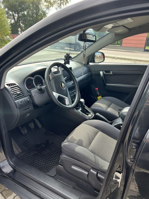 Продам авто Chevrolet Captiva 2008 2.4 бензин