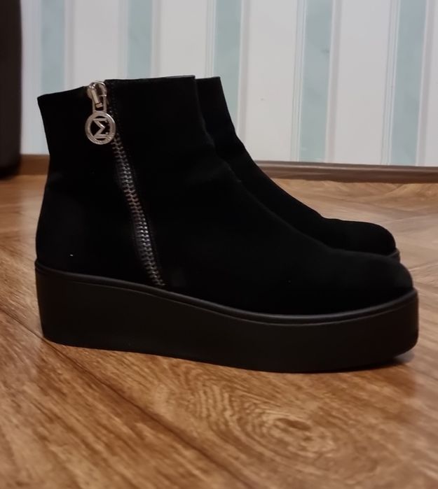 Замшевые ботиночки. Торг