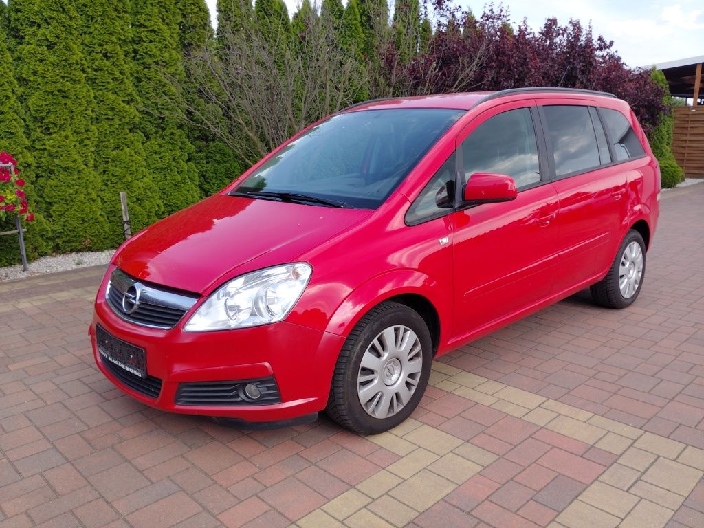 Opel Zafira B Lifting 2012r 1,6i 150KM 6-biegów Nawigacja Tempomat CNG