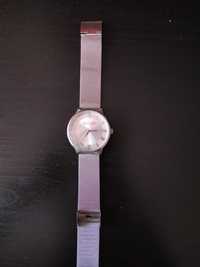 Zegarek damski kolor srebrny