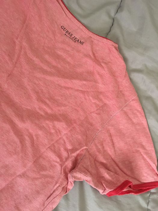 Tshirt rosa Guess como nova tamanho M