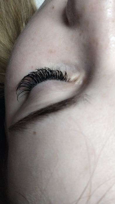 Нарощування вій .