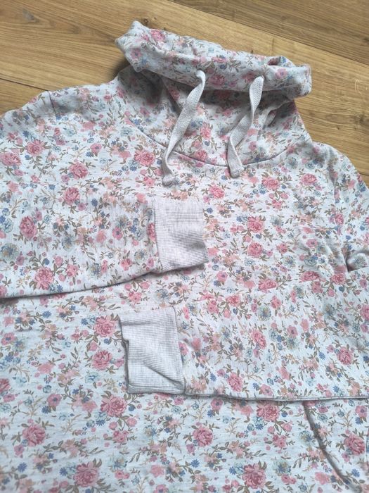 Bluza damska, kwiatowa, kwiaty, kwietna łączka ze stójką, rozmiar M