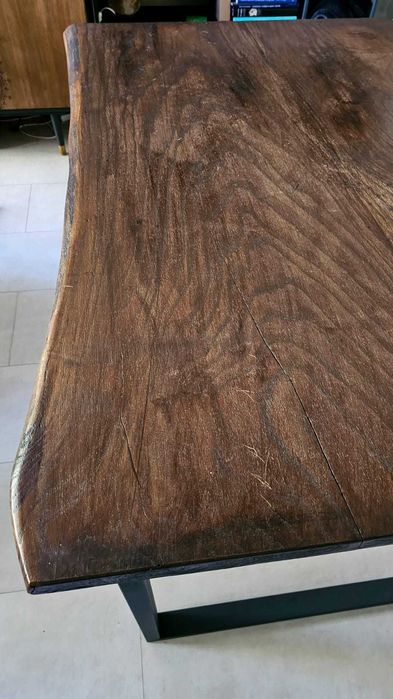 Stół drewniany do jadalni