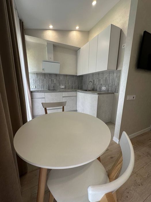 Продам Срочно! 2-х комн. НОВОСТРОЙ С РЕМОНТОМ !