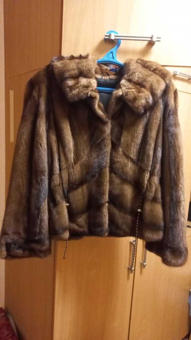 Норкова коротка шубка