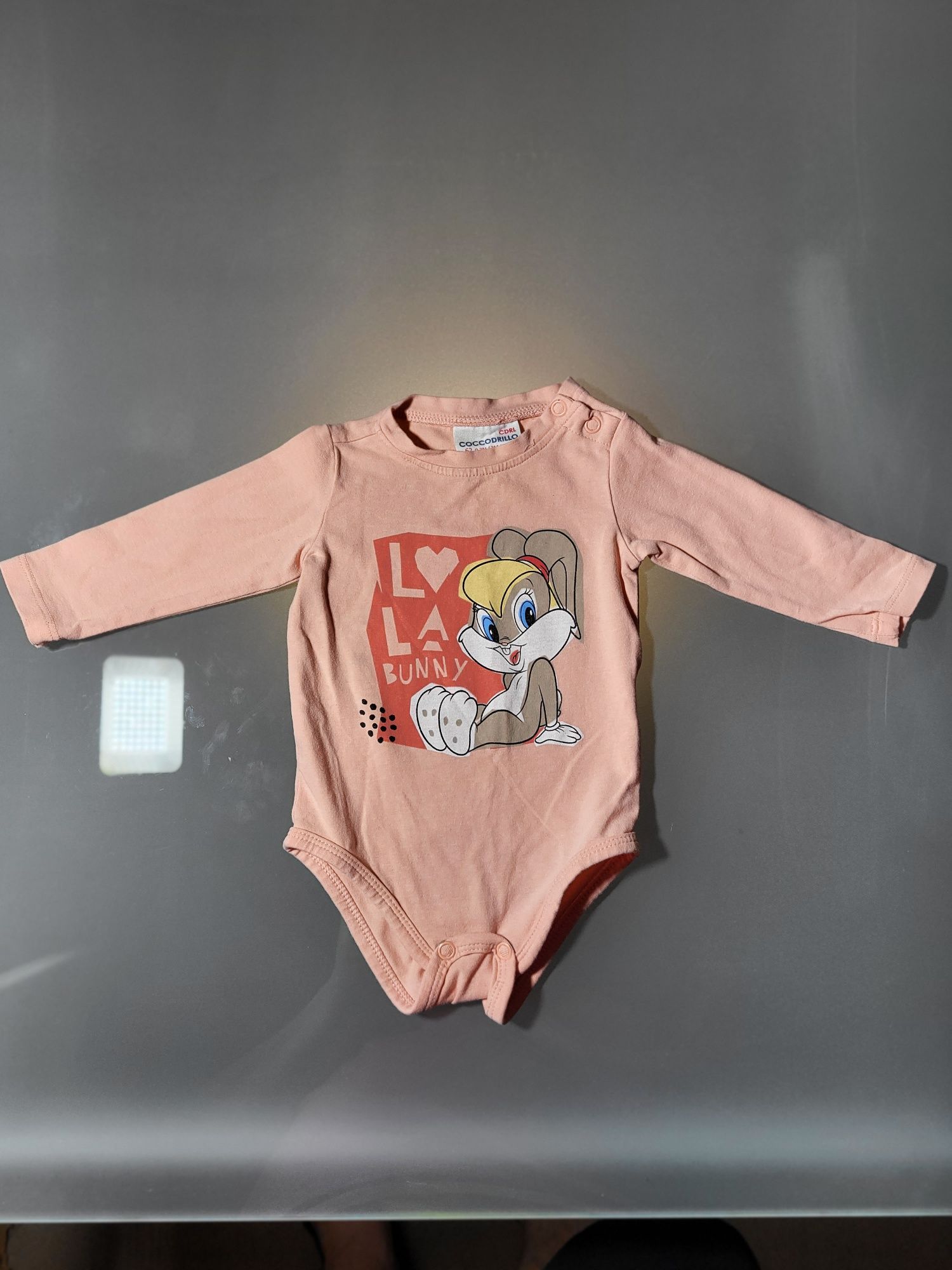 Komplecik body i spodenki Coccodrillo Looney Tunes 62-68