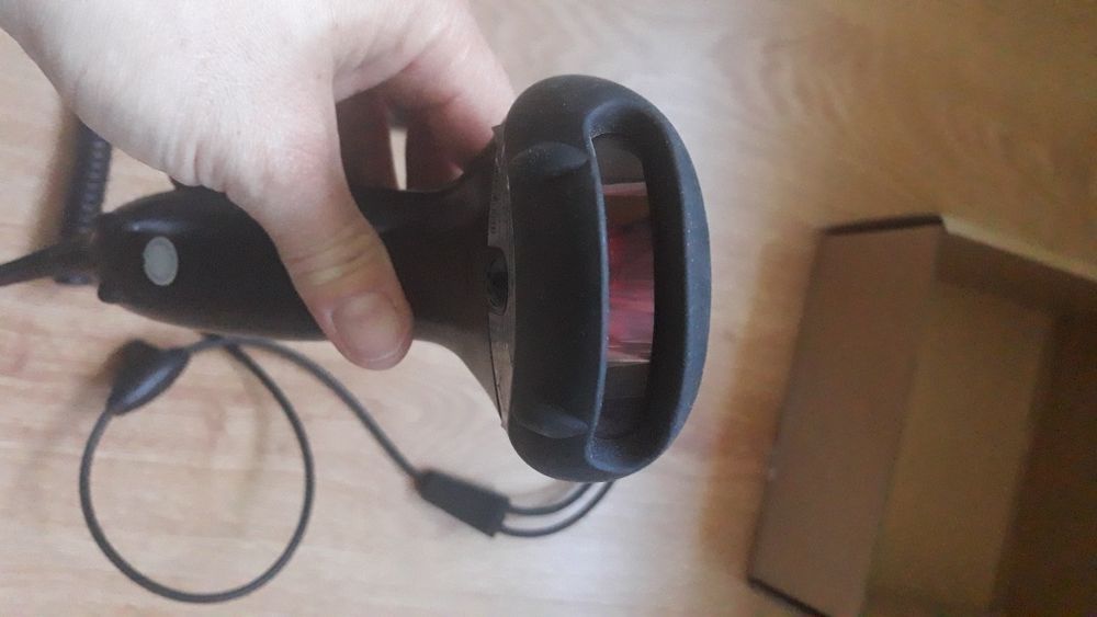 zestaw skaner HONEYWELL VOYAGER 9520 używany,stan idealny
