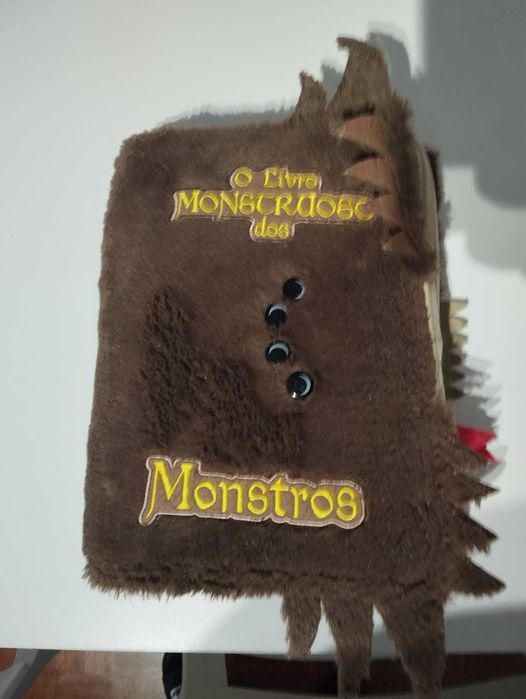 Almofada Harry Potter - Livro dos Monstros