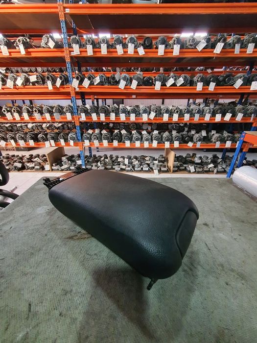 APOIO DE BRAÇO MERCEDES BENZ W203 / E037612023