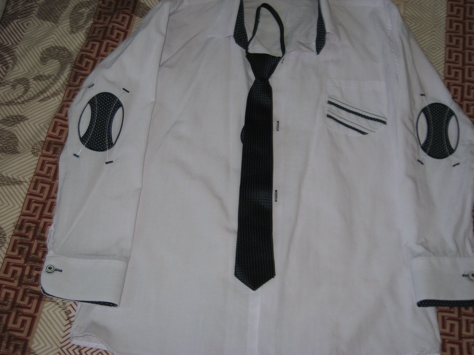 Школьный костюм+ рубашка+галстук