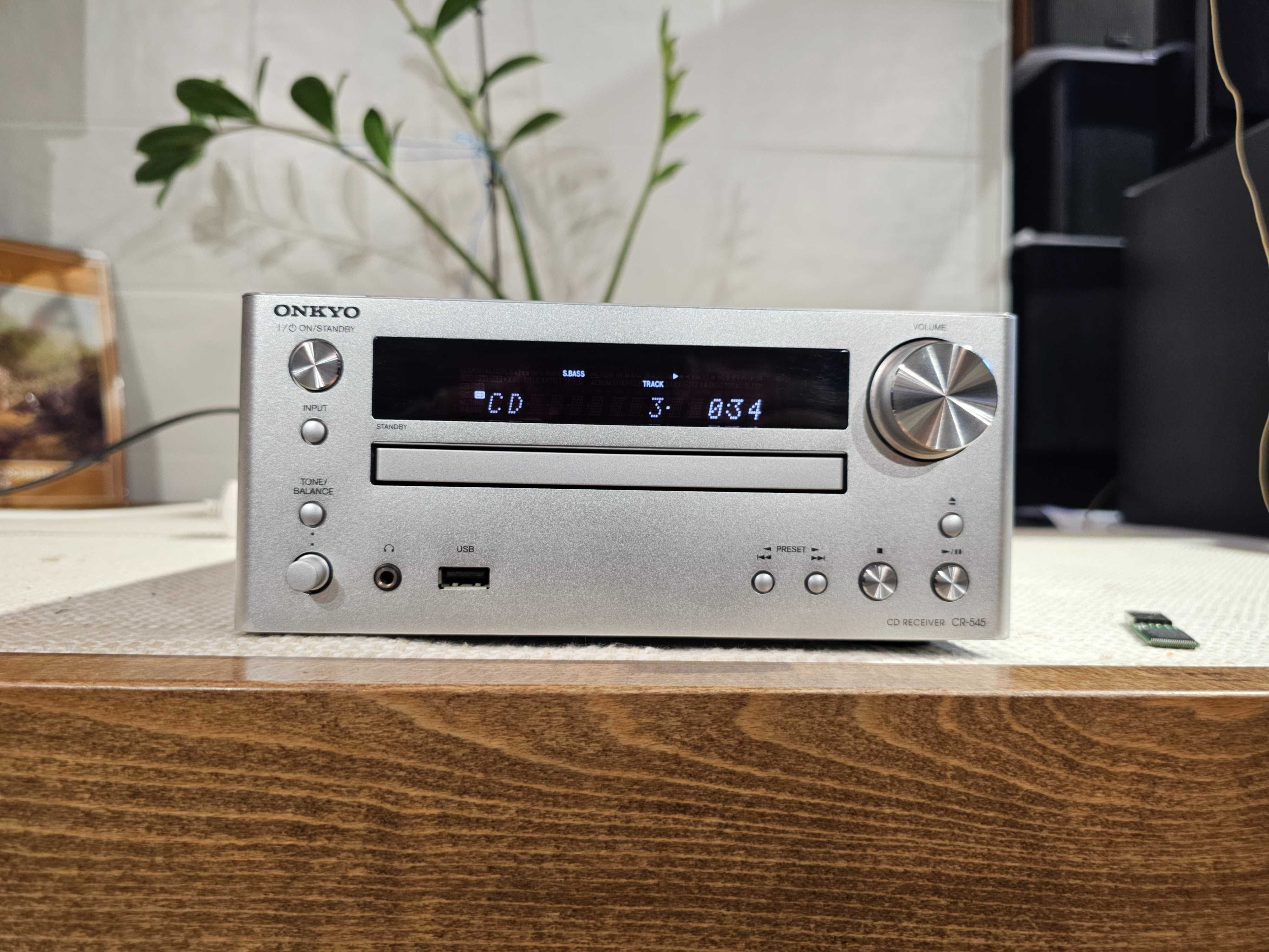 Ресивер Onkyo CR-545 2x40 Вт USB/MP3 і WMA
