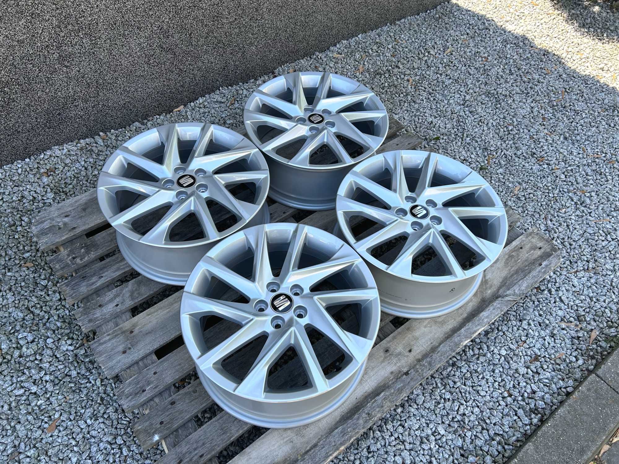 Oryginalne felgi 17 5x100 ET51 SEAT Ibiza 6F0/601/025P