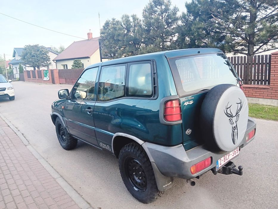 Nissan Terrano NOWE OPONY 2,4 Benzyna plus Gaz 4x4 ZDROWY