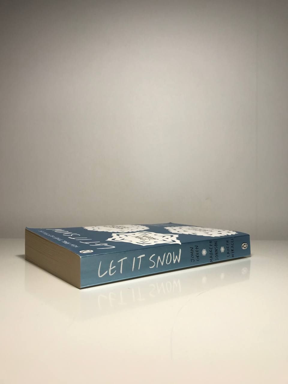 Let it snow книга англійською