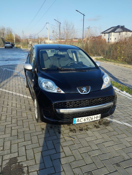 Продаж автомобіль