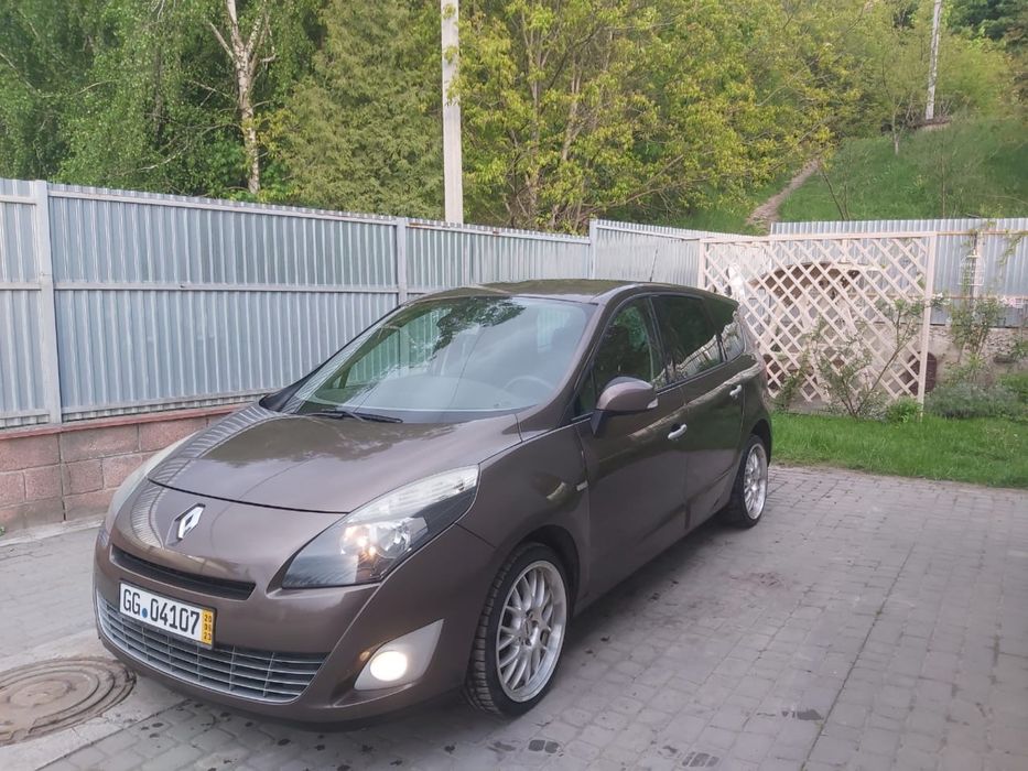 Renault megane scenic 2010