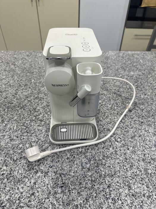 Máquina de Café DeLonghi Nespresso