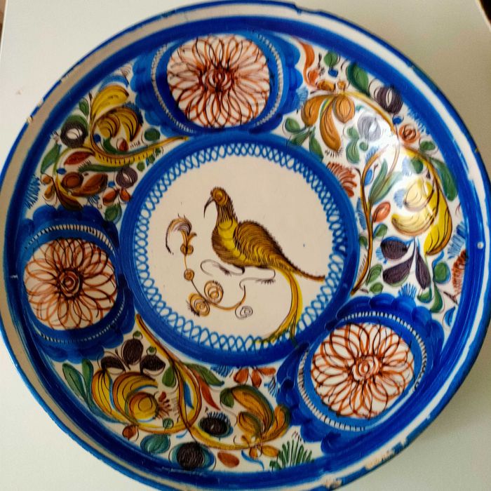 Prato de faiança antigo