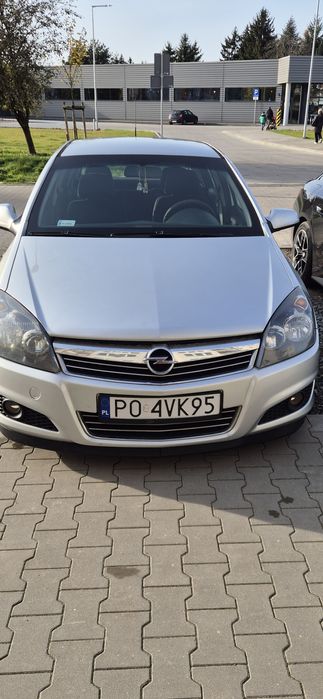 Opel astra h rok2011 LPG 1.6