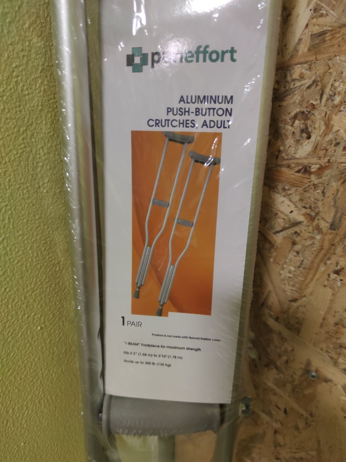 Костыли новые в упаковке.