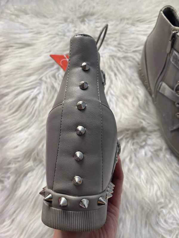 Nowe szare buty sneakersy z ćwiekami Elisa Esposito rozmiar 39