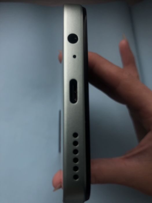 Продам талефон ZTE Blade A35