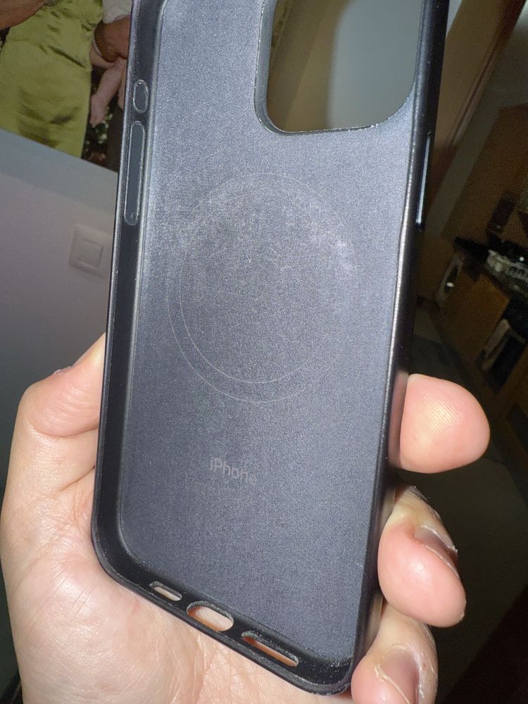 Capa Apple iPhone 15 Pro Max preta Finewoven
