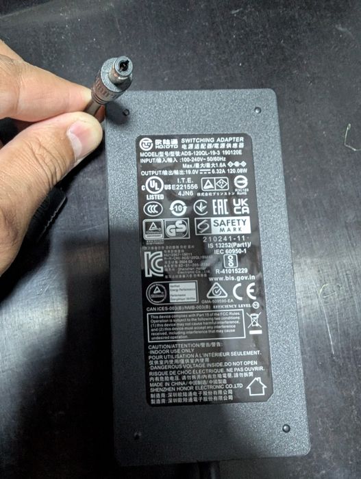 Зарядка блок живлення 120 230 w Вт до ноутбука Gigabyte оригінал