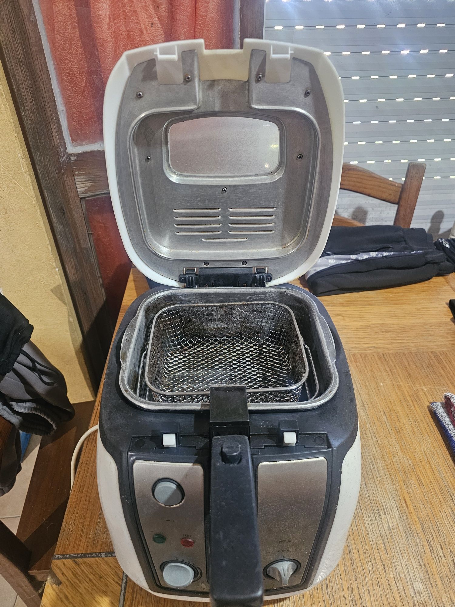 Fritadeira em bom estado