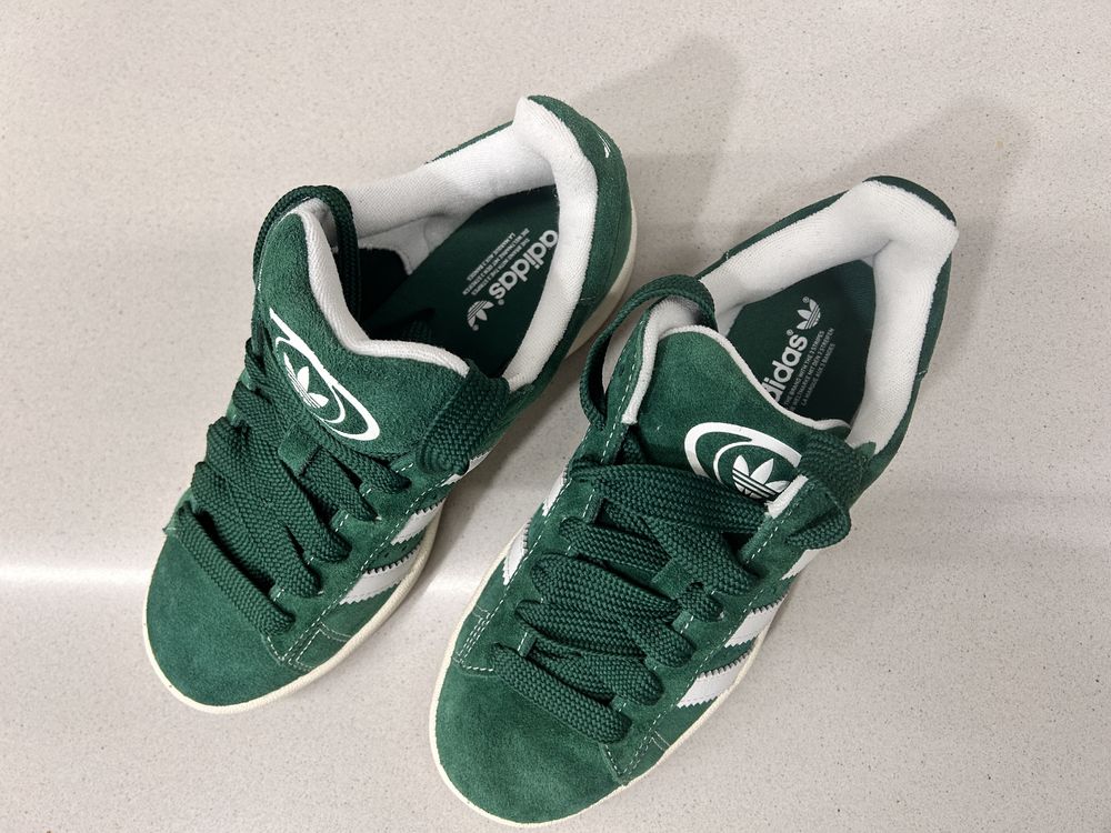 Sapatilhas Adidas Campus 00s nunca usadas