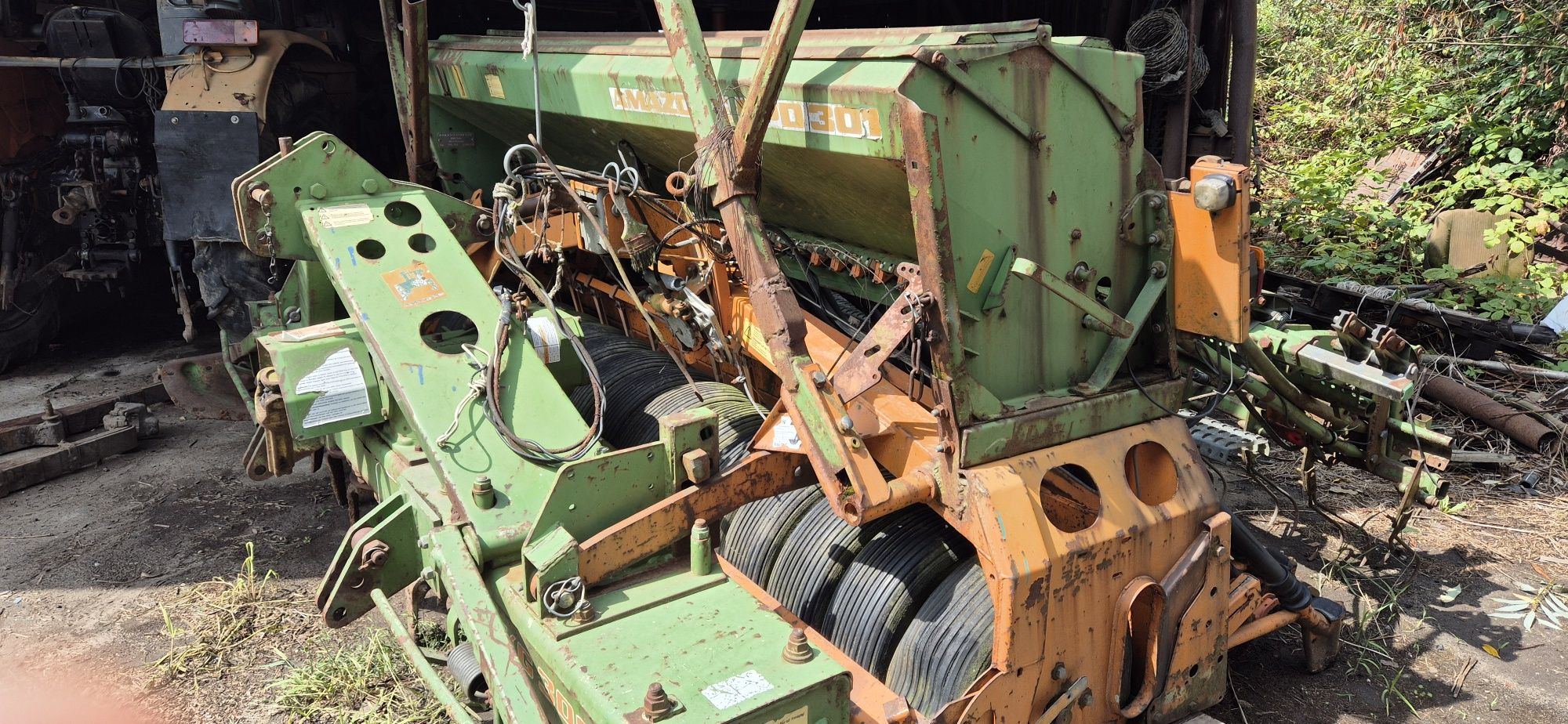 Siewnik Amazone RPD 301 Z Broną wirnikową KG 301
