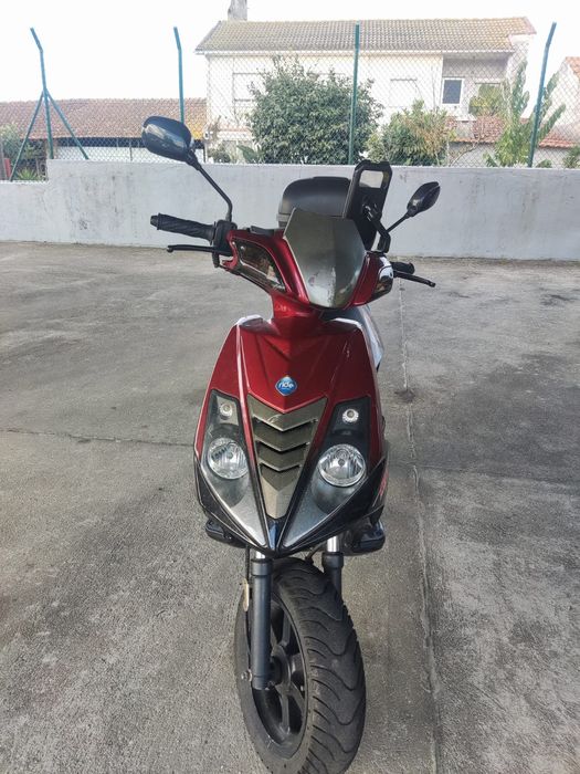 Troco-SCOOTER 125cc-em Carro