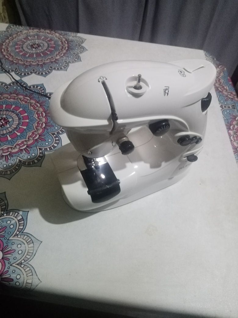 Máquina de costura