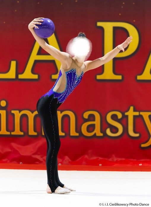 Strój startowy gimnastyka artystyczna 152