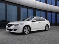 Honda Accord MK8 Dokładka zderzaka przód