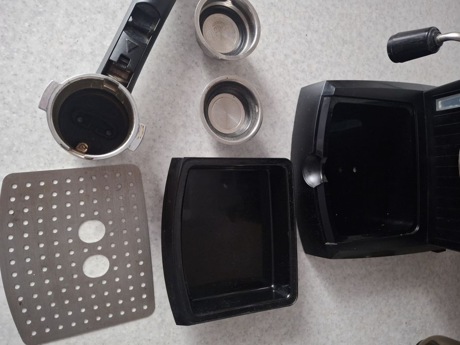 Кавоварка Delongi EC 156.B