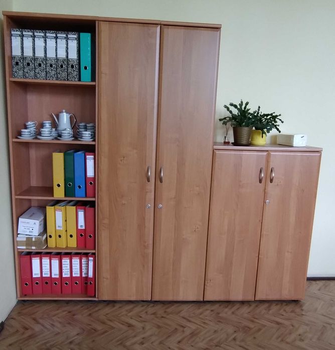 Zestaw mebli do sekretariatu