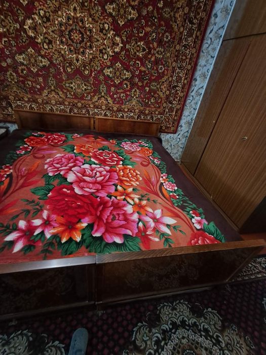 Продам односпальные кровати 2 шт