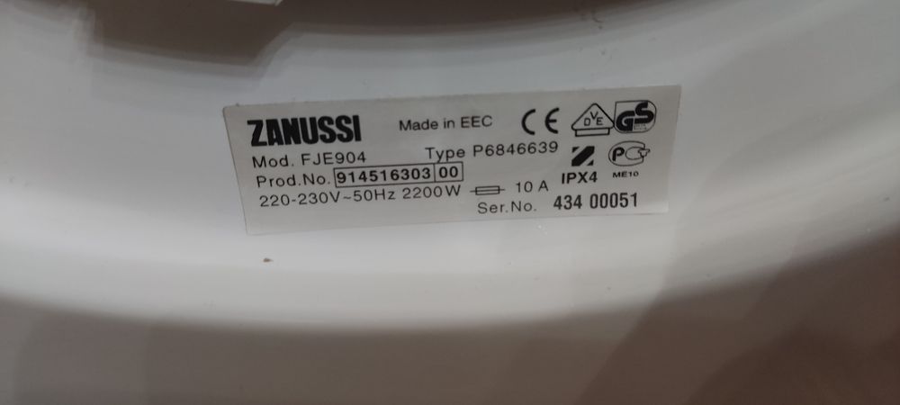 Стиральная машина Zanussi FJE 904