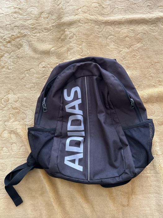 Plecak Adidas z suwakiem