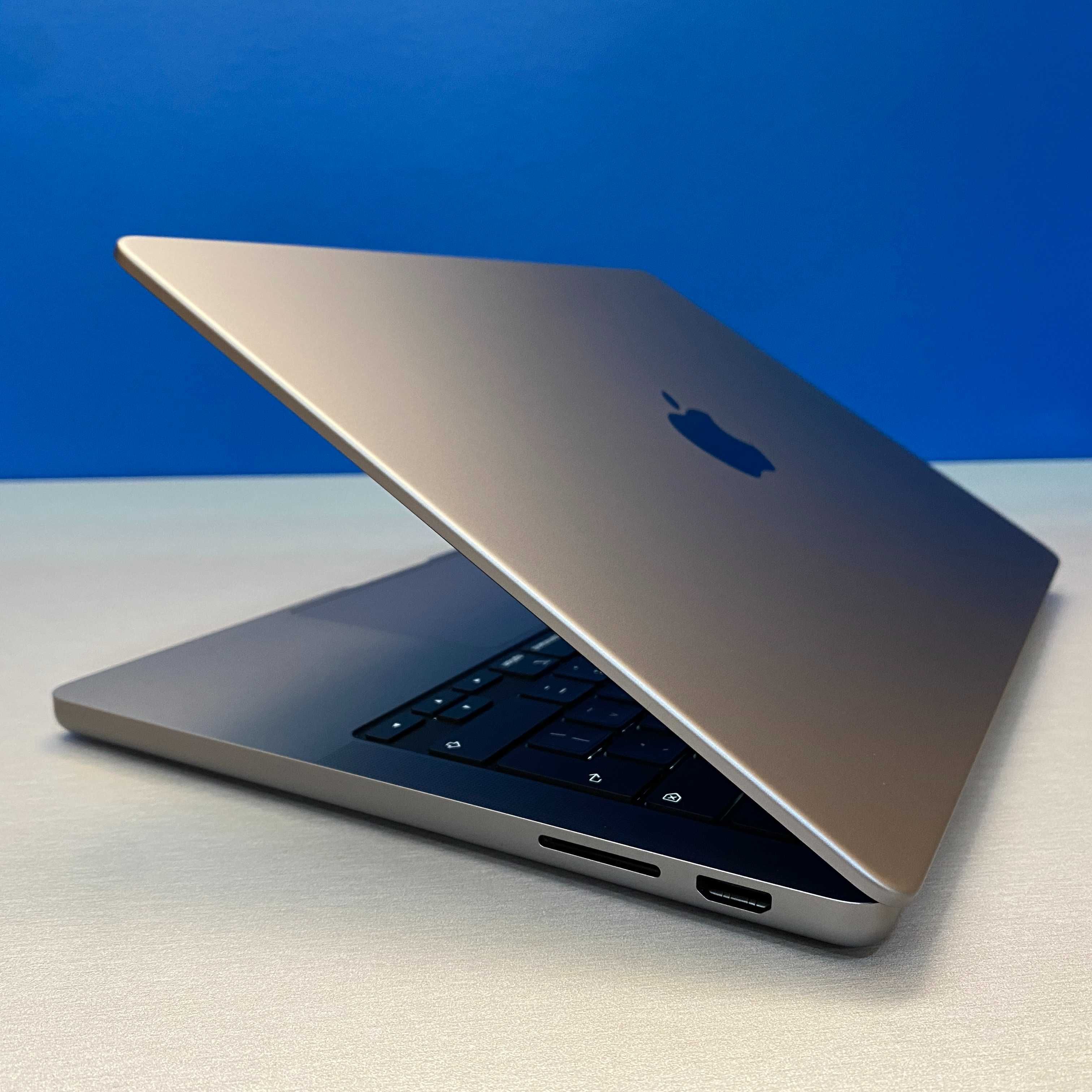 Apple MacBook Pro 14" (Late 2023) - M3 8-Cores/8GB/1TB SSD