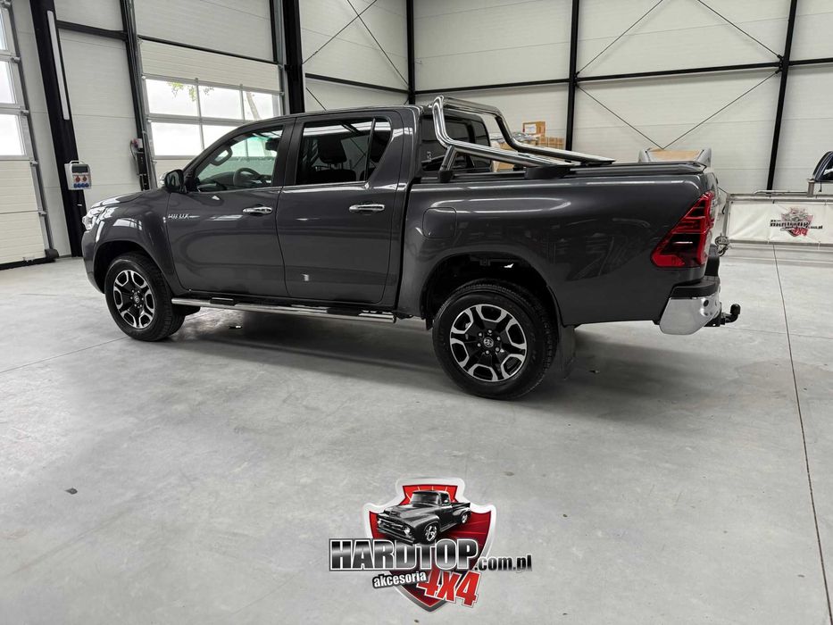 Orurowanie Boczne PROGI Stopnie do wsiadania Toyota Hilux