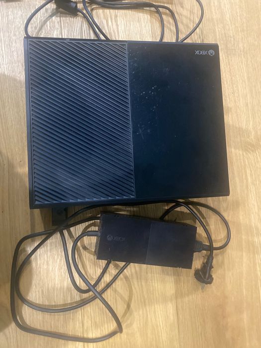 Konsola Xbox one 360 + kinnect