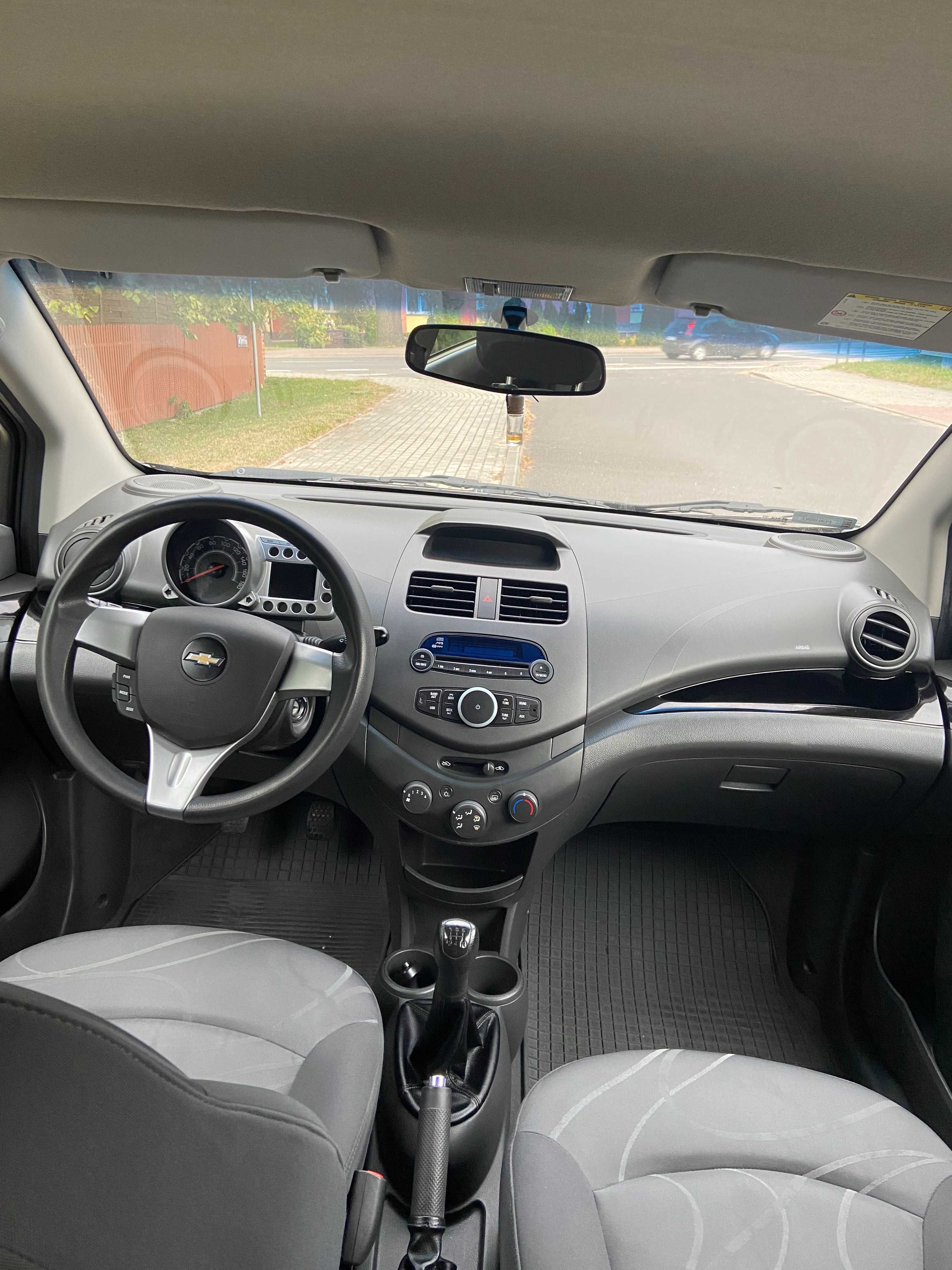 Sprzedam Chevrolet Spark bezwypadkowy 2010r. +komplet opon zimowych