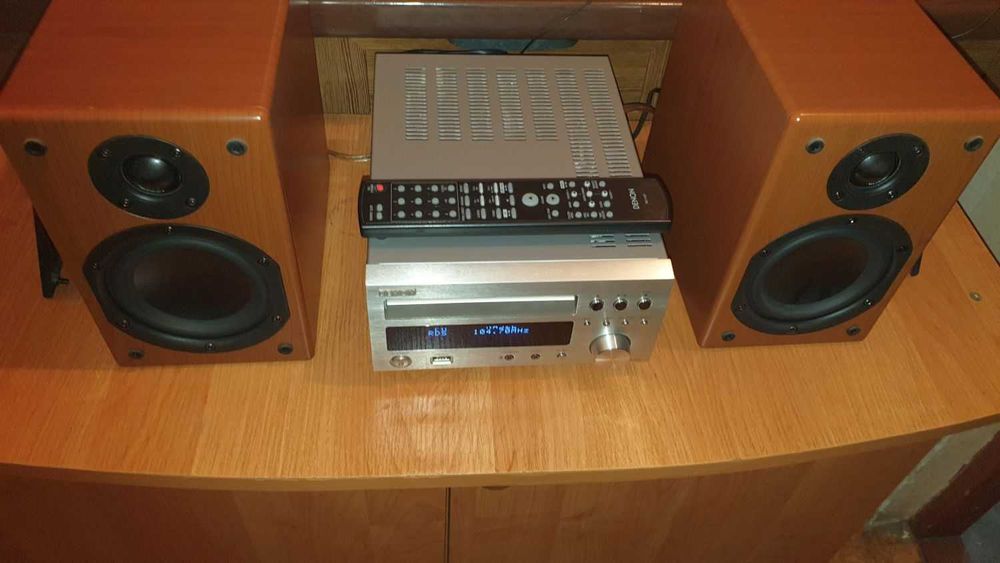 Wieża Denon RCD-M38 CD USB Radio FM Bluetooth