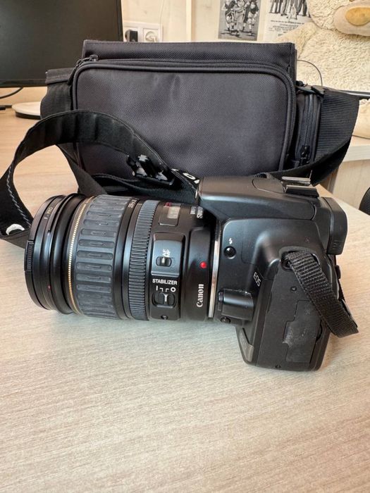 Продам фотоаппарат Canon EOS400D DS126151