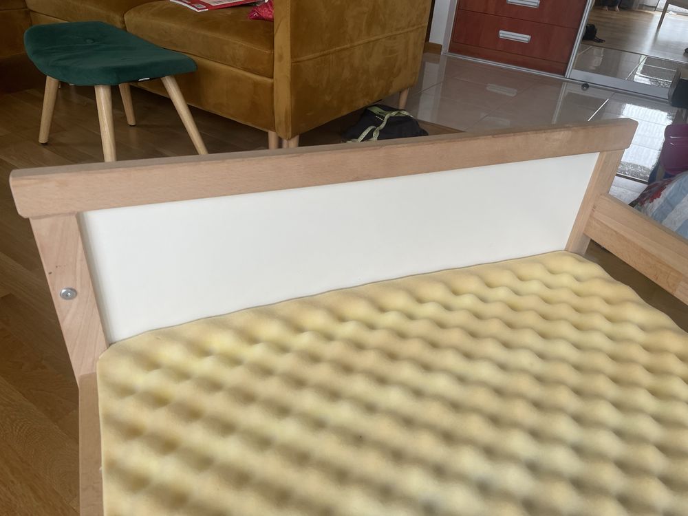 Łóżko drewanie (sosnowe) dziecięce IKEA SNIGLAR z materacem